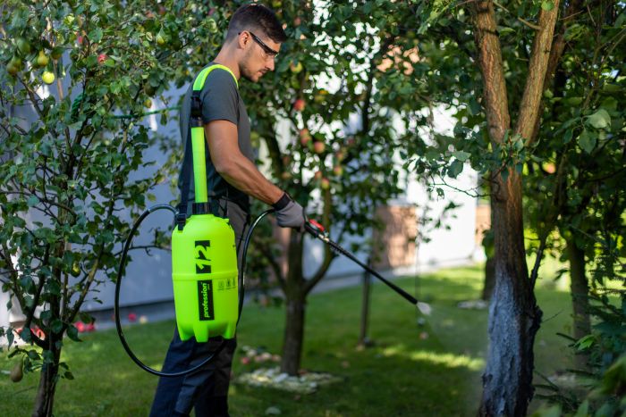 Bělení kmenů-profession plus